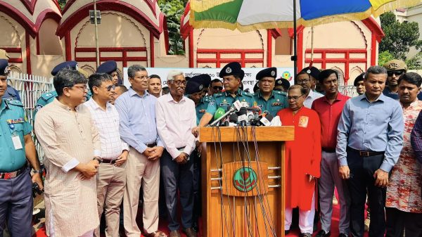 দুর্গাপূজায় সুনির্দিষ্ট কোনো হুমকি নেই: ডিএমপি কমিশনার