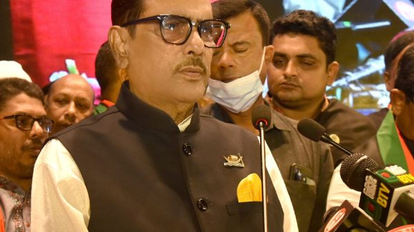 আওয়ামী লীগের সাধারণ সম্পাদক সড়ক পরিবহন ও সেতুমন্ত্রী ওবায়দুল কাদের