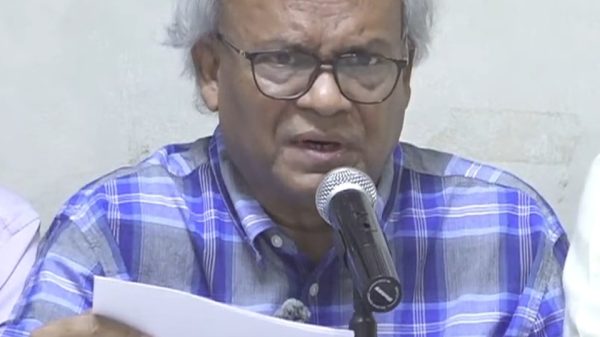 বিএনপির সিনিয়র যুগ্ম মহাসচিব অ্যাডভোকেট রুহুল কবির রিজভী।