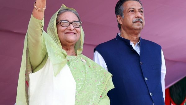 খুলনা সার্কিট হাউজ ময়দানে খুলনা জেলা ও মহানগর আওয়ামী লীগ আয়োজিত মহাসমাবেশে প্রধানমন্ত্রী শেখ হাসিনা