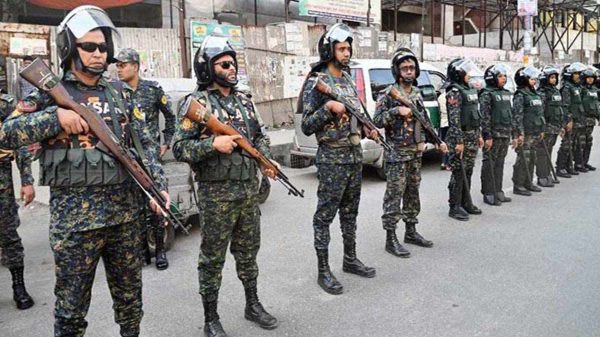 স্বরাষ্ট্র মন্ত্রণালয়ের জননিপত্তা বিভাগের পক্ষ থেকে ১০ হাজার আনসার ও ভিডিপি সদস্য মোতায়েন করার জন্য জেলা ম্যাজিস্ট্রেটদের নির্দেশ দেওয়া হয়েছে।