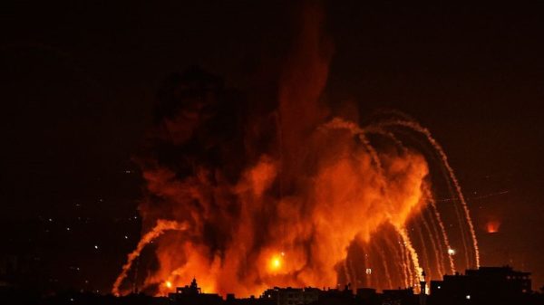 শনিবার গাজার উত্তরাঞ্চলের একটি শরণার্থী শিবিরে জোড়া হামলার ঘটনায় ৮০ জনের বেশি মানুষ নিহত হয়েছে।