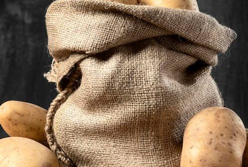 প্রতি কেজি আলুতে বেড়েছে ২০ টাকা