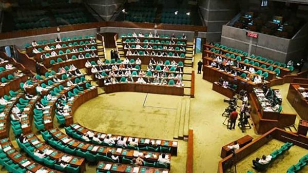 রাষ্ট্রপতি মো. সাহাবুদ্দিন আজ বিকেল ৩টায় দ্বাদশ জাতীয় সংসদের প্রথম অধিবেশনে ভাষণ দেবেন।