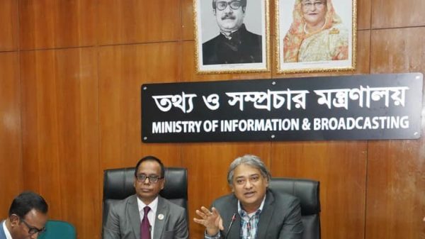 তথ্য ও সম্প্রচার প্রতিমন্ত্রী মোহাম্মদ এ আরাফাত।