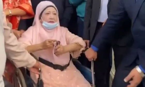 বাসায় ফিরলেন খালেদা জিয়া