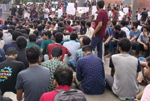 আজও উত্তাল বুয়েট