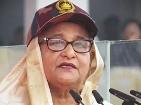 প্রধানমন্ত্রী শেখ হাসিনা।