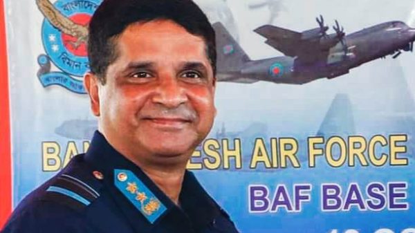 বাংলাদেশ বিমান বাহিনীর নতুন প্রধান এয়ার ভাইস মার্শাল হাসান মাহমুদ খাঁন।