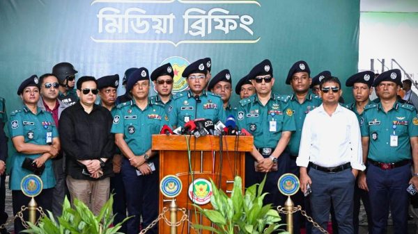 ডিএমপি কমিশনার মো: হাবিবুর রহমান।