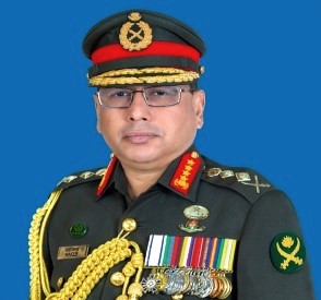 সেনাবাহিনী প্রধান জেনারেল ওয়াকার-উজ-জামান।